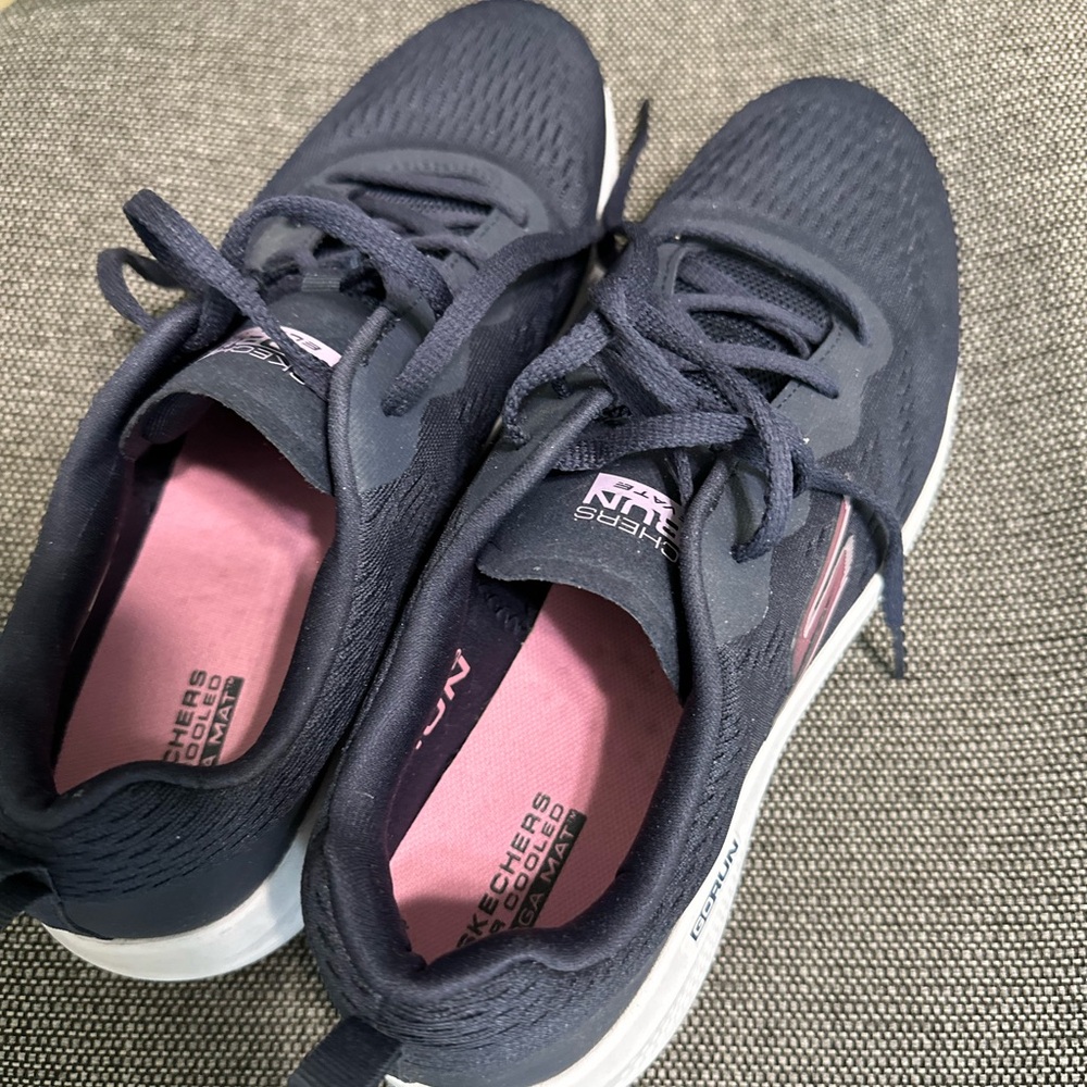 Nordstrom Blue and Pink Sneakers with Streamlined Design